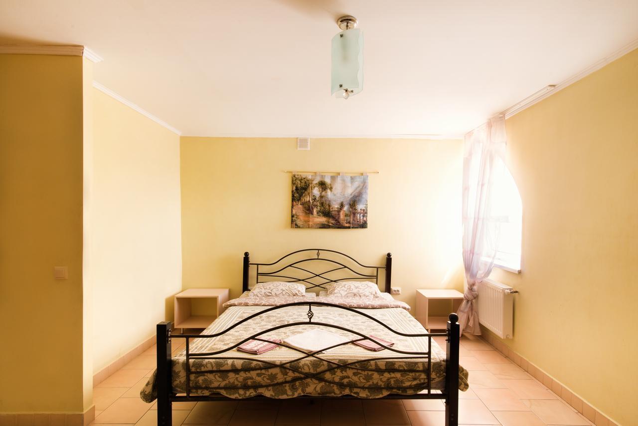 Inter Hotel Ternopil Buitenkant foto